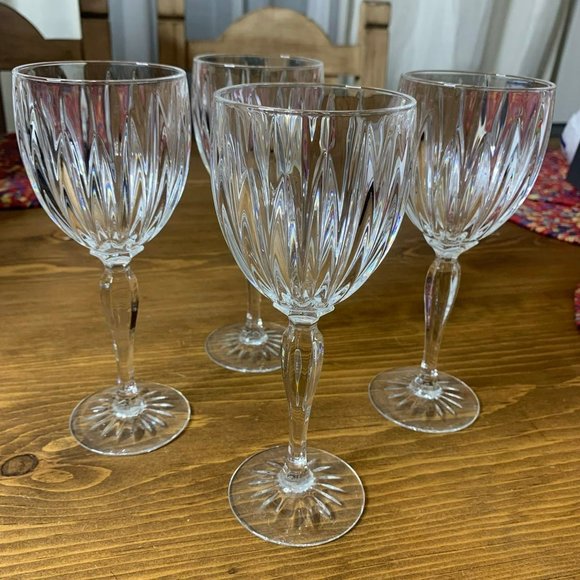 Other - VTG Set of blown glass wine glasses in the pattern Classic by Cristal d'Arques